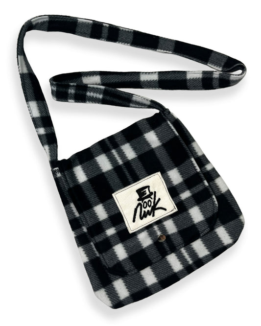 Checkered Fleece Blanket Flap Bag