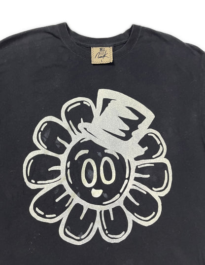 Flower Bop Black T-shirt 1/1