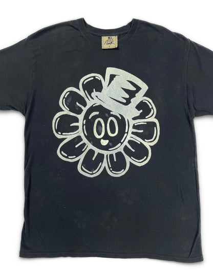 Flower Bop Black T-shirt 1/1